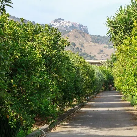 Lumia E Zagara * Таормина